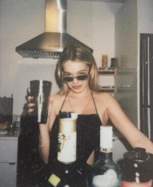 Sadie Calvano Instagram - 4 years sober today!! 🥹 

Cannot believe this is my life. 4 years ago I was so depressed, in the throws of active addiction and a soul crushing eating disorder, hated myself, and couldn’t see a way out. Today, I am sober, have healthy relationships, and can honestly say that I love my life and am so proud of the person I have become. I am so so grateful. Thank you to everyone who has helped me on this path (you know who you are). I feel so lucky to be awake for my life. If you are struggling with addiction and don’t see a way out, there is another way. You don’t need to walk the path alone.