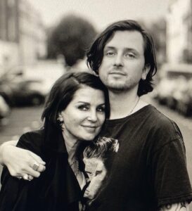 Actress Sadie Frost HD Instagram Photos and Wallpapers September 2023