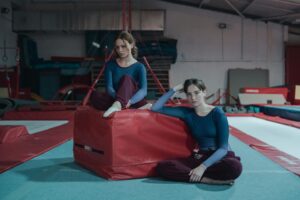 Sadie Soverall Instagram - The Gathering is coming soon to stream and watch live on @channel4 ! 🤸‍♀️

So excited for you to meet these brilliant characters! Stay tuned…

@worldproductions_tv