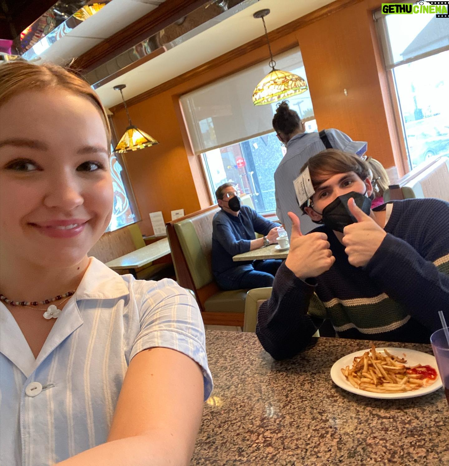 Sadie Stanley Instagram - Reasons to watch Somewhere In Queens out in theaters today… - Ray Romano, Laurie Metcalf and the rest of this incredible cast. - @jjacobward ‘s bowl cut - Wally the pencil guy We filmed this movie 2 years ago and I’m so happy it’s finally out. Pls buy tickets or Jacob’s haircut and all the meatballs we had to eat will have been for nothing🫶🏼