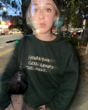 Sadie Stanley Instagram - If anybody has any experience with anything or knows anything about anything please let me know 🙏🏼✨