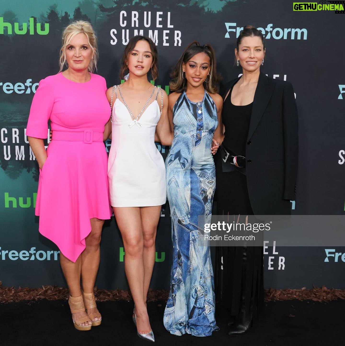 Sadie Stanley - 21.8K Likes - The MOST amazing night celebrating @cruelsummer season 2. I love these people so so much 💫
Watch on @freeform June 5th, stream next day on @hulu 🫶🏼