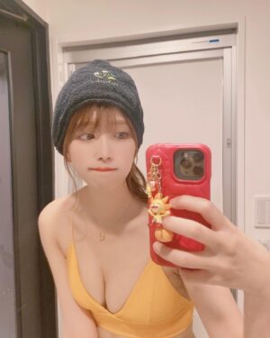 Sae Kanzaki Instagram - 24時間完全個室フィットネス＆サウナ💛 @majestyonarimonclub 

ジムもサウナも完全個室24時間利用可能！あちぃでございます🔥

一室一室ホテルのような完全プライベート空間だから周りの目を気にせず自由に過ごせる👏🏻

サウナは好きなアロマ選んでセルフロウリュできるし
温度も整いベッドも水風呂もあって完璧😳

料金プランはこんな感じ🎈

サウナのみのビジター利用が地域最安値で利用できます。
60分3190円(税込)
90分4290円(税込)

通い放題の会員価格
ジムのみ10780円(税込み)/月
ジム＆サウナ17380円(税込)

整ったーーー🧖🏻‍♀️❤️

#マジェスティ御成門
#ジム
#フィットネス
#トレーニング
#サウナ女子
#完全個室サウナ
#サウナスパ健康アドバイザー 
#サウナハット 
#PR