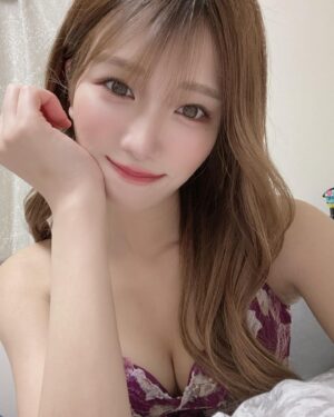Sae Kanzaki Instagram - 本日お誕生日を迎えました👶🏻🍼

ここまで生きてこれたことに感謝
わたしと出会ってくれた人全てに愛

おめでとう可愛いよだいすきってコメントおまちしております🫶🏻❤️

6月って夏で合ってる？春ではないし…初夏？梅雨？😂

#6月生まれベビー 
#6月生まれの女の子