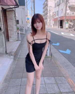 Sae Kanzaki Instagram - 都内在住20代独身の私服

💇🏻‍♀️ @taisei_kadota 
👁 @futuro_eyelash
#ちゃんさえメスりょく