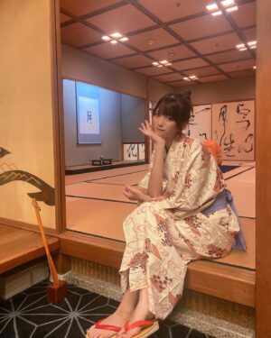 Sae Kanzaki Instagram - いいなり温泉旅行