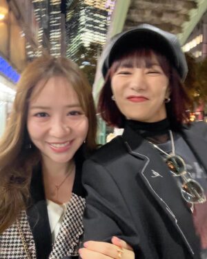 Sae Miyazawa Instagram - 🐹
今までもかけがえのない時間を共にしてきたけど
これからのお互いの人生も1分でも2分でも3分でも
一緒に過ごせたらいいなって。😊
笑ったり泣いたり、笑いすぎて泣いたり、しようねっ。
いつもそばにいてくれてほんとうにありがとう。
そしていつか、一緒にライブしようぜっ！！
おめっとーーーーーー大親友よ👯‍♀️ @chiyu3u