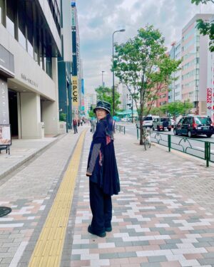 Sae Miyazawa Instagram - 11月1日ゾロ目の日ですねー👼🏻
一歳半のおともらちから羽を借りまして
今日から生まれ変わりました。
宜しくお願い致しまっす🧚🏻‍♀️