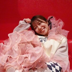 Sae Otsuka Instagram - 「修行ツアー！vol.2」
5日目・仙台公演🚢🩷

日本に4台しかないという……
とても珍しいクラシカルなピアノと共にお届けしました👀🎹

そばにいてくれてありがとの気持ち
めいいっぱい掻き鳴らし歌いました☺️✨
 #修行ツアー2
次は、神奈川で🚢🩷

ξ^.^ξ髪の毛は、ツインテールにフワッフワの、
飾りたちが盛られてますξ^.^ξ
