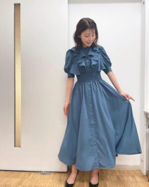 Saeko Kamimura Instagram - .
.
今日から2月がスタート。
おすすめ番組を紹介するPick up!  BS-TBSは、
こちらの衣装とヘアメイクです。

アクセサリーはつけず、
ヘアピンスタイルにしてもらいました☺️

今月もよろしくお願いします！