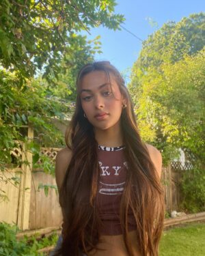 Sage Linder Instagram - 🌳💅🏽🌳💅🏽🌳 

@insertnamehere #ad code “SAGELINDER” 15% off for some vegan hurrrr purrrr