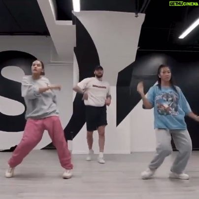 Sage Linder - 4.7K Likes - doin this hip hop tingggg👅👅 •moves: @ervinntangco •space: @thestudionorth •dancin with @madison_nguyen and @mavk_22 💕 ****expicit language sorrryyyyy****