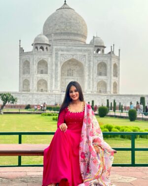 Sahana Shetty Instagram - Wah Taj🤍

#sahanian #sahanashetty #tajmahal #delhidairies #wahtaj #wondersoftheworld