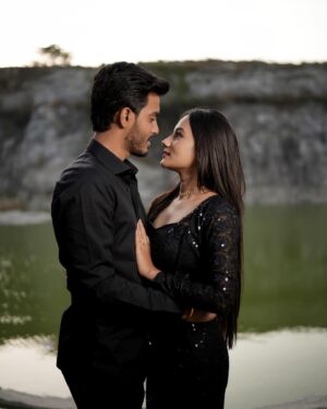 Sahana Shetty Instagram - You’re treasured for life❤️

#myman 

Shot by: @suhas_sapthagiri 
Me wearing: @classy.designerhouse 

#prana🥳 #sahanian #sahana_shetty #mymister #taken #couple