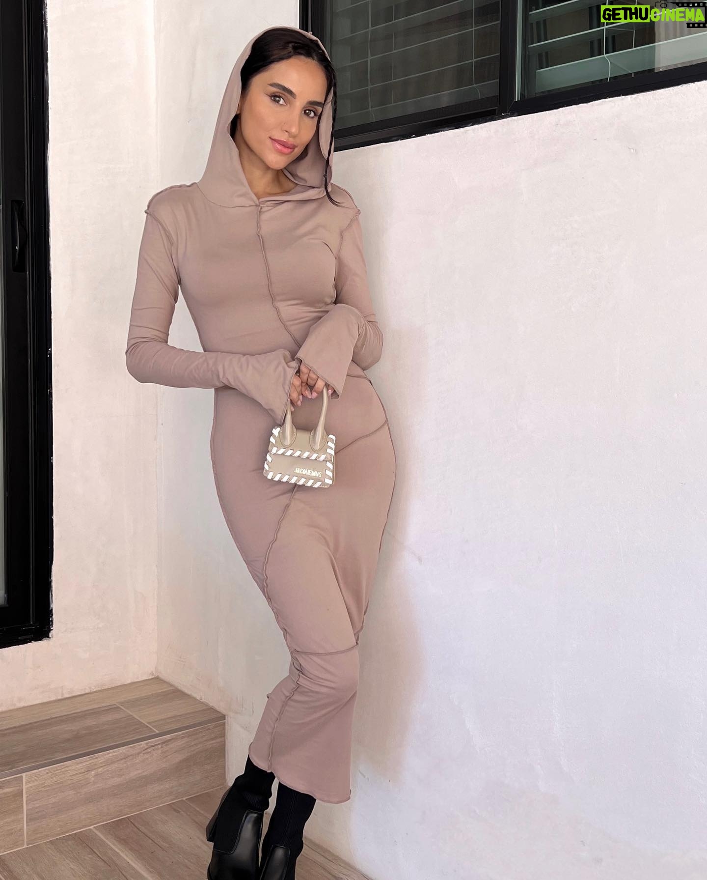 Sahar Golestani Instagram - How cute are my Valentine’s Day looks thanks to @shoptemu 😍 . . 💌Temu Valentine's Day Deals is here! Up to 90% OFF & Free Shipping! ✨Code: ever087 (extra 30% off) All the product are linked in my story. . . #Temuvalentines #Temugiftlove #temubaes #temustyle #temu