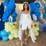Sahar Golestani Instagram – I had the most ✨magical✨ italian themed bridal shower 🍋. I was really showered with love, I’m so lucky to have such wonderful friends 💙💛 4 more days till the big day!
.
.
Special thanks to @itssabzi my little hostess and visionary. @officialavamae for the most beautiful backdrop and @rimafakih for helping bringing it all to life 💛 also still drooling over my caviar table 🤤