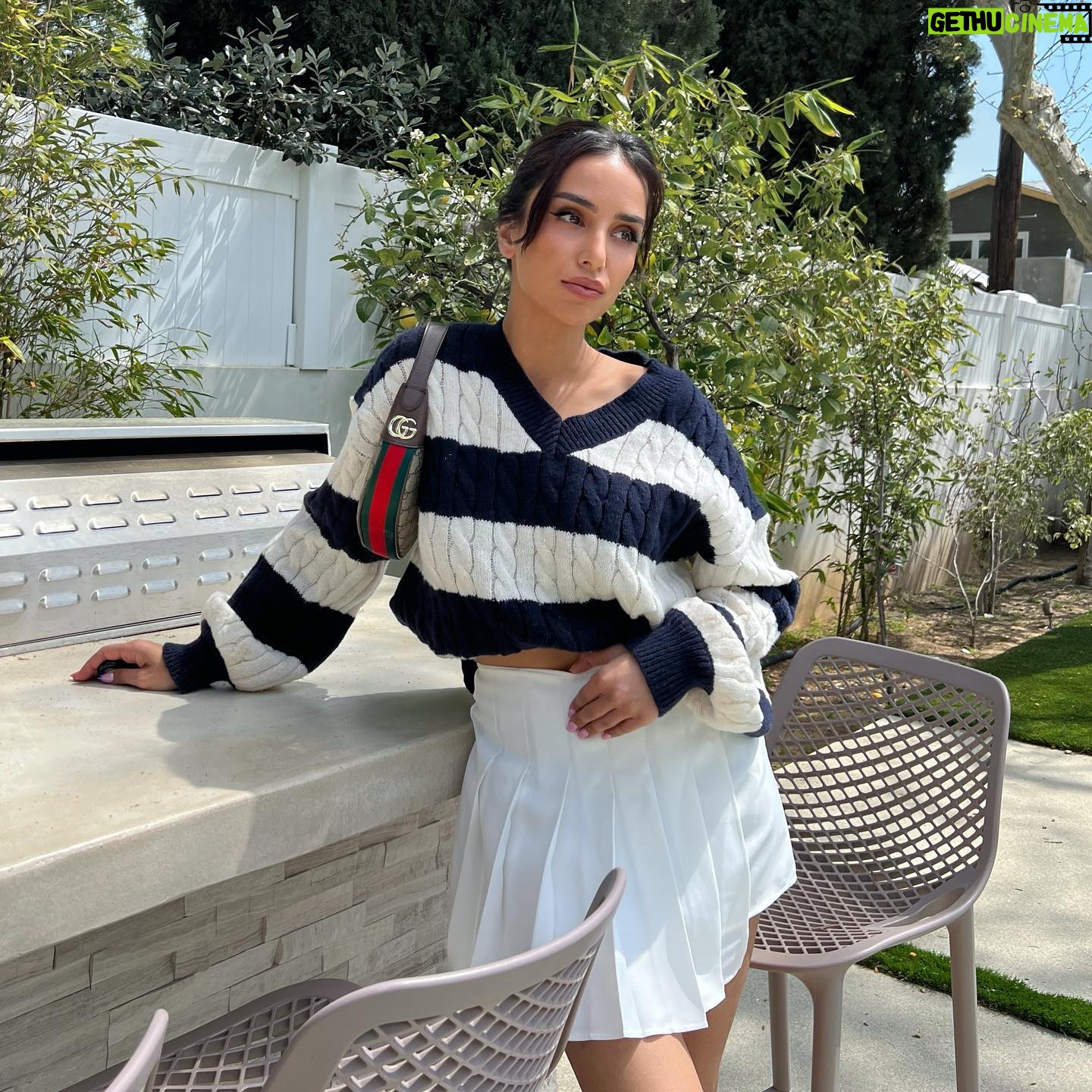 Sahar Golestani Instagram - I call this sporty 🏓