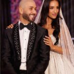 Sahar Golestani Instagram - My vision board is just screaming right now 😭😱🙏🏼. @massari I wouldn’t do this any other way. You’ll always be my shining star. . Planner @edgar_hay_events Florals @designbyfourseasons Makeup @ash_kholm Hair @eliaraadelia the dress! @yasminsbridal @yasmin.mallah 📸 @yasminekateb