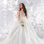 Sahar Golestani Instagram – My first look ☺️ 👰🏻♀️. I had the best team in the world. Filled with culture and love, I wouldn’t have it any other way 🤍
Dress @yasmin.mallah @yasminsbridal
Flowers @designbyfourseasons
Planner @edgar_hay_events
Makeup @ash_kholm
Hair @eliaraadelia
Tan @isabelalysa
Photo @yasminekateb
Photo @virisayong
Photo @megankelleyphotography