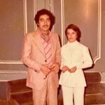 Sahar Valadbeygi Instagram – 🌸🌸
واقعا چه فرق میکند چند سال شده که دیگر ندارمتان.
مهم این است که با این خیال خوشم که باز هم در سالگرد ازدواج‌تان کنار یکدیگرید و گرمای عشق و حضورتان، نگهدارمان.

سحر ولدبیگی

#زرین #مسعودولدبیگی #مسعود_ولدبیگی 
#زرین_ولدبیگی #سحر #سحرولدبیگی #سحر_ولدبیگی