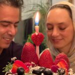 Sahar Valadbeygi Instagram - 🤍 ۱۹ سال پیش وقتیکه خانواده‌هامون ازمون پرسیدن پس تاریخ عقدتون کی شد، گفتیم: اول تیر روز تولد سحر🤭🤭 🌟 نیما جانم همسرم ممنونم که در تمام این سال‌ها در خوشی و ناخوشی کنارم ایستادی👫🏻 ❤️ سپاس که هر سال روز تولدم به یادم میافته که همیشه بهترین هدیه برای تولدم هستی👩🏻‍❤️‍👨🏻 @nima_fallah خدای خوب و بزرگ و مهربونم الهی به امید تو🤍 #سحرولدبیگی #نیمافلاح #تولد #ازدواج #سحر #اول #تیر #نیما_فلاح #سحر_ولدبیگی