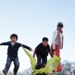 Sahar Valadbeygi Instagram - یک لحظه چشمهایت را ببند و به چیزهای خوب فکر کن ✅در ادامه آلبوم‌گردی، به جای بیرون‌گردی😍 📷عکس برای سیزده به در، هشت سال پیش میشه که البته تا پانزده روز دیگه تبدیل میشه به سیزده به در، نه سال پیش😉 🌷سیزده به در، هزار و سیصد و نود🌷 #سحرولدبیگی #نیمافلاح #طبیعت #شادی #سال_نو #حال_نو