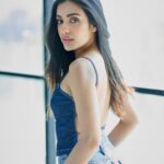 Sahher Bambba Instagram – 🫶🏻
. 

.
📸 : @rohnpingalay
Styled by : @akankshakawediastyle
Makeup : @simua_996
Hair : @harsh.pawar