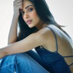 Sahher Bambba Instagram – 🫶🏻
. 

.
📸 : @rohnpingalay
Styled by : @akankshakawediastyle
Makeup : @simua_996
Hair : @harsh.pawar