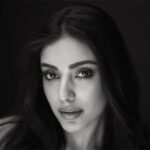 Sahher Bambba Instagram – 🖤 
.
.
📸 : @rohnpingalay