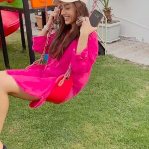 Sahher Bambba Instagram - Crew 🥂☀️💗👧🏻