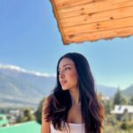 Sahher Bambba Instagram - Alexa play ‘take me home’ 🏔❄️☀️🌲