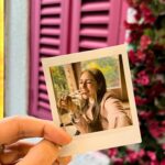 Sahiba Bali Instagram - 🧢🪑ing my day! Picture credits: Instax Pal @instaxindia (soooo cute & convenient, I dint need my phone at all) #instaxindia #instax