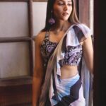 Sahiba Bali Instagram - Saree jahaan se accha🥻 (trying to ‘model’ another career option hehe)