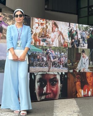 Sahra Asadollahi Instagram - #siwff 
فیلم اسپاسم به کارگردانی صحرااسدالهی در بیست و پنجمین جشنواره زنان کره جنوبی
#سئول #جشنواره #کره_جنوبی #زن #سینما #بازیگر #کارگردان #فیلم_کوتاه #ایران 
#Seoul #Southkorea #festival #woman #cinema #actress #director #shortfilm #iran🇮🇷
#women_festival 
#siwff_2020씨네페미니즘학교
Stylist:@zeenastylist
@nahidkhazaie