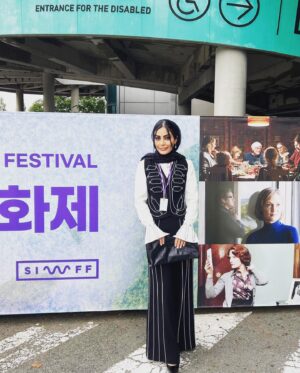 Sahra Asadollahi Instagram - #siwff

@siwff

#جشنواره_زنان_سئول #سئول
#کره_جنوبی
#جشنواره
#زن
#seoul
#South Korea
#festival
#woman
#کره_جنوبی_سئول🇰🇷
ممنونم از تمامی عوامل فیلمم که کنارم بودند و حضور تک تکشون باعث ساخت این فیلم بوده.جاتون کنارم خالیه.
 
Stylist:@zeenastylist
@zeenastylist 

Clothes:@blanc.world 
Clothes:@blanc.tehran 

Shoes:@neda___shoes 

الهه عزیزم ممنونم از تمامی زحماتت برای پخش فیلمم@elahegodarzi

ناهید جانم ممنون که همیشه همراه منی
@nahidkhazaie