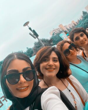 Sahra Asadollahi Instagram - #siwff

@siwff

#جشنواره_زنان_سئول #سئول
#کره_جنوبی
#جشنواره
#زن
#seoul
#South Korea
#festival
#woman
#کره_جنوبی_سئول🇰🇷
ممنونم از تمامی عوامل فیلمم که کنارم بودند و حضور تک تکشون باعث ساخت این فیلم بوده.جاتون کنارم خالیه.
 
Stylist:@zeenastylist
@zeenastylist 

Clothes:@blanc.world 
Clothes:@blanc.tehran 

Shoes:@neda___shoes 

الهه عزیزم ممنونم از تمامی زحماتت برای پخش فیلمم@elahegodarzi

ناهید جانم ممنون که همیشه همراه منی
@nahidkhazaie