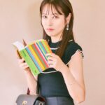 Saito Yuri Instagram - 私服ではよく着るんだけどブラックのお洋服って 衣装だと中々着てこなかったからリスナーさん ファンの皆さんにブラックの洋服着てると 珍しいって言われる🤣 ⁡ でも結構好きだったりするんだよ？♡♡♡ ⁡ 9/10（日）日比谷野外音楽堂にて開催される JAICO JAPAN IDOL CONNECTにて ペールチュールも参加させて頂くことになりました🩵 ⁡ まだまだチケット絶賛発売中だったりするし 特典会もあるみたいなのでお時間ある方は 遊びに来てもらえたら嬉しいです！！！ ⁡ 他のアイドルちゃんも参加なので出演時間は 短いのですが１ヶ月ぶりくらいのライブだし メンバーも入れ替え制度があったりするので 一瞬一瞬楽しむぞ♡♡♡ ⁡ よければこちらのURLからチケットチェックして下さい ※321アイドル部専用からご購入お願い致します🙇‍♀️ ⁡ n.co.jp/features/jic-fes2023/ ⁡ _____ ⁡ tops skirt...@noela_official pierce...@petit_ami34 ring ... @seasukii_jp bangle...@do_la.official sandal bag...@randa_pic _____ ⁡ #今日の服 #今日のコーデ #ゆったんコーデ #斉藤優里 #ゆったん