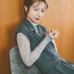 Saito Yuri Instagram - 今まで私が載せたことがなかったようなコーデ こういう服装も新しい自分に会える感じが 楽しいしいろんなものにチャレンジしたいな☺️🩷 ⁡ カッチリした洋服も髪の毛をおだんごとかに すればまた違った抜け感もありつつ 今時で着れるからいいよね〜🤍 ⁡ 差し色に派手な小物とかいれると さらに目をひくポイントにもなるよね？ ⁡ _____ ⁡ tops skirt…@amerivintage sandal bag...@dianashoespress ⁡ _____ ⁡ #今日の服 #今日のコーデ #ゆったんコーデ #斉藤優里 #ゆったん