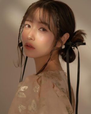 Saito Yuri Instagram - ライバーとしてデビューしてから1年が経過しました
時間は過ぎるのが早いからこそ瞬間瞬間を大事に
2度と味わえない時間を皆さんと過ごしています
⁡
その中でとても嬉しいことがあり報告させて頂きます！
⁡
2/19 "ワタシ宣言" という楽曲を
リリースさせて頂きました☺️
⁡
アーティスト名は変わらず "斉藤優里" なので
サブスクも解禁しておりますので皆さんお使いの
アプリなどで検索して頂くと出てくるかと思います
⁡
日々配信している中で私と喋っていると元気が出るよ！
と言ってもらったりすることが多くこの楽曲を
聴いてポジティブな気持ちになってもらいたい
という気持ちを込めました♡♡♡
⁡
アイドルソングは変わらずずっと大好きなので
アップテンポの可愛らしさ全開の曲にしてもらっています
⁡
歌もダンスも個性的と言われる私が
ソロでデビューさせて頂きました
2度と歌うことなんて思っていたし
本当に人生何があるか分からない
⁡
カタチとして自分が活動して来たことが
残せること本当に嬉しく思います
⁡
応援して下さる皆さんにとっても嬉しい報告でした🤤🩷
これからも楽しくて皆さんが心うきうき出来るような
報告が沢山出来るように頑張ります！
⁡
いつか沢山のホワイト×ピンクのサイリウムに
囲まれた自分だけのソロライブしたいな...
これは夢かな？叶えられるかな？ 頑張るね
⁡
これからもアーティストとしての
斉藤優里もよろしくお願い致します
⁡
⁡
⁡
@321inc @321idol
#321 #ライバー #アイドル #pococha #ワタシ宣言