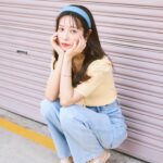 Saito Yuri Instagram - 私イエベ春で1番似合うカラーが黄色なので このひよこ色みたいなトップスが大得意🐣💛 ⁡ カジュアルにデニムあわせるするのが めちゃくちゃ好きでこのコーデ好き♡ ⁡ それに撮影する時もマネージャーさんから 少しやんちゃめないつもとは違う 雰囲気の写真を撮ろうってなったので 座ってみたり後でストーリーに動画も 載せるけどかなりいろんな表情したよ！ ⁡ そっちも合わせてみんな見てみてね？ ⁡ デニムあわせのカチューシャもさりげなく 統一感出しつつなのでマッチしてて可愛い🌼 ⁡ _____ ⁡ tops katyusha sandal...@31sonsdemode bottoms...@cocodeal_official accessory...@ten._____ _____ ⁡ #今日の服 #今日のコーデ #ゆったんコーデ #斉藤優里 #ゆったん