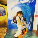Saki Aibu Instagram - 先月ハウステンボスに行きました🙋‍♀️子供達と旅行行くのってめちゃくちゃ楽しいけど本当に大変ですよね🫥 昨夜もI.M.A配信しております。今回も娘のイヤイヤ期の話をしています☺️