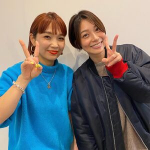 Saki Aibu Instagram - 年末だし、色々スッキリ✨
今年もあと少し。お仕事などなど頑張りましょう。

#belle銀座5丁目店 #ショートヘア