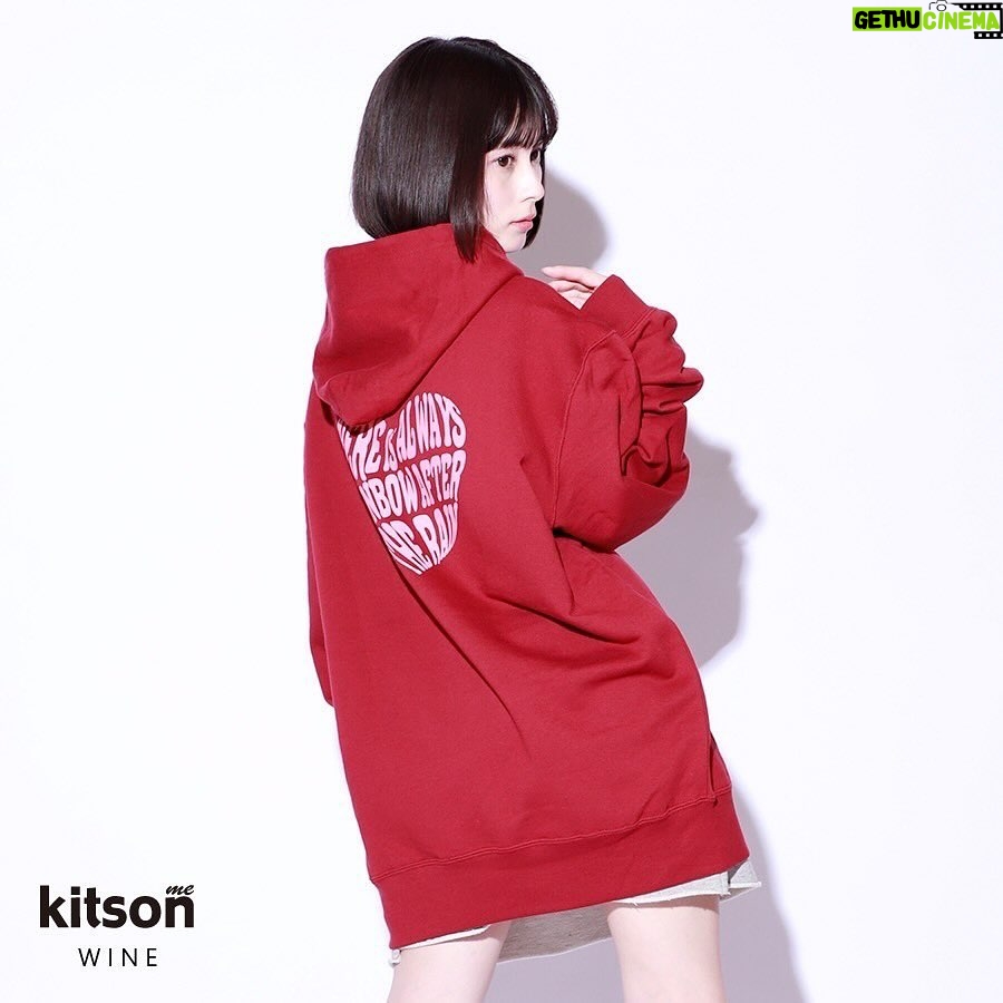 Sakurako Okubo Instagram - kitson meさんとのコラボ商品の受注が開始されました。 是非チェックしてください🫶 締切は4/15(月)23:59までとなります。 @kitson_me https://www.kitson-me.jp/SHOP/307933/379637/list.html