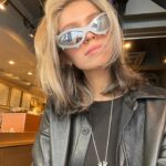 Salem Ilese Instagram - the glasses are giving sharkboy & lavagirl