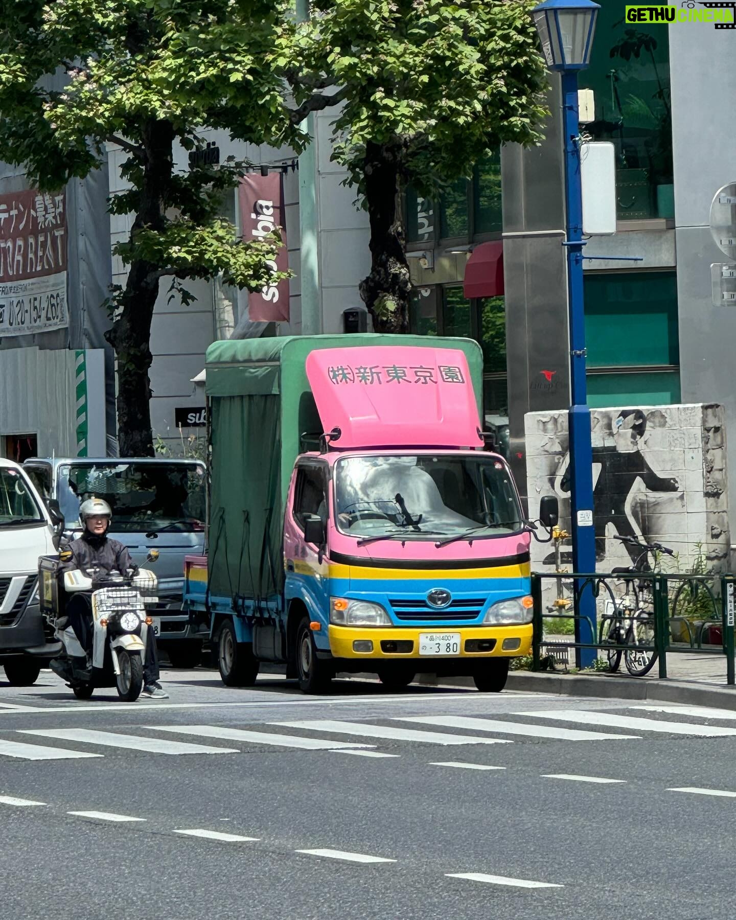 Salem Ilese Instagram - new fashion inspo: any vehicle in tokyo