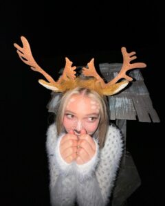 Salem Ilese Instagram - oh deer !!