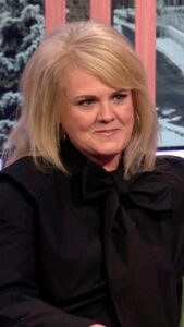 Actress Sally Lindsay HD Instagram Photos and Wallpapers January 2024