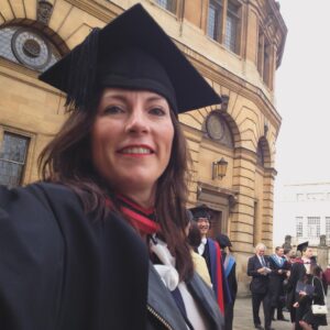 Sally Phillips Instagram - I’m excited to be heading back to college on Monday to speak at my former university. The student-run Oxford Biological Society have invited me to talk about how sexist bias has shaped evolutionary biology, leaving the female of the species marginalised and misunderstood. The students tell me they are still being taught androcentric paradigms and are keen to hear fresh perspectives. It will be a bitter sweet trip down memory lane for me. These pictures were taken 10 years ago when I finally graduated and picked up my Masters alongside my fellow former students and New College ‘family’ - the brilliant @sallysmack , @damien.timmer and the irreplaceable @searchjess . Oxford provided me with an incredible eduction, but even more amazing friendships. I just wish we were all able to be together on Monday 🖤 but I know Jess will be with me in spirit - as proud as I am to be spouting feminist truths at Oxford. Come join me at 7pm at Merton College. The event is open to members of the public as well as students. I will be signing copies of B*TCH afterwards. Tickets are FREE. Link to sign up in my Linktree in my IG bio.