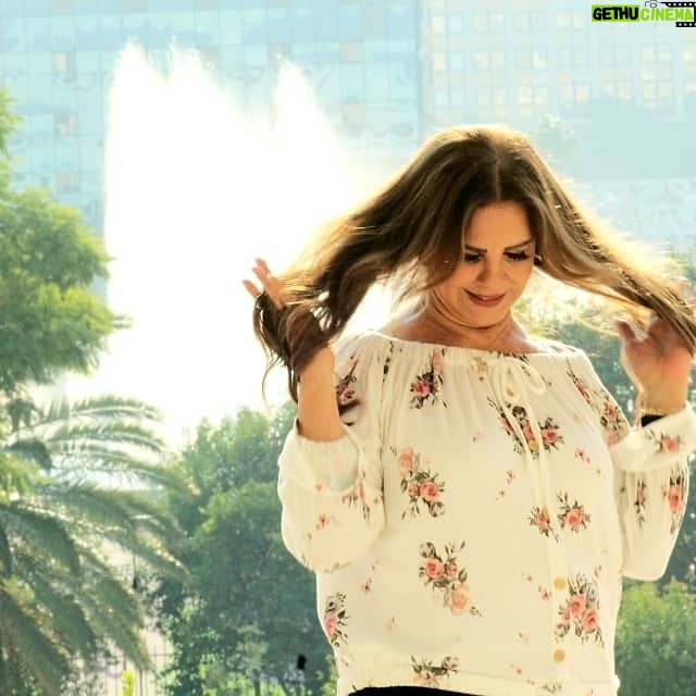Salma Almasri 2 - 13.3K Likes - اذا أردت أن تعيش سعيدا .. انزع الحقد من قلبك
#salma#salmaalmasri#salm_almasri#damascus#syria#syrianactress#actress#tv#series#fan#fans#dubai#dxb#mydubai#abudhabi#uae#love#سلمى#سلمى_المصري#دمشق#سوريا#ياسمينة_الشام #ممثلة