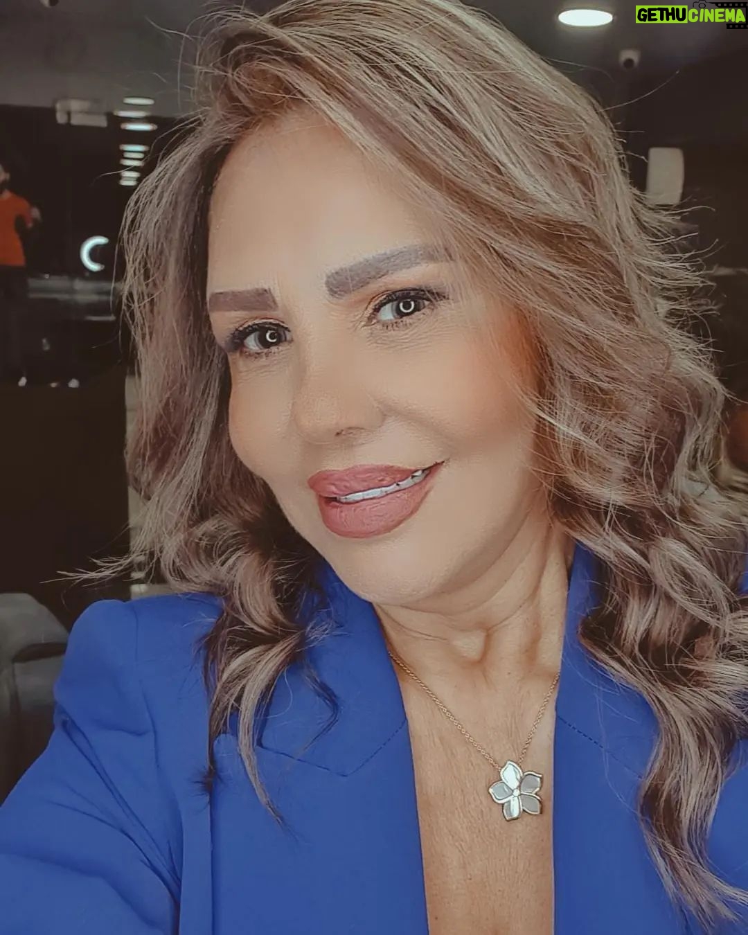 Salma Almasri 2 - 9.4K Likes - #salmaalmasri#damascus#syria#syrianactress#actress#tv#series#fans#dubai#dxb#dubai#lebanon# Egypt# Libya#uae#love#سلمى_المصري #دمشق#سوريا#ياسمينة_الشام #ممثلة
صباحو